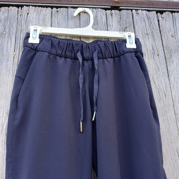 Lululemon On the Fly 7/8 Blue Pants Womens Size 2 Luxtreme Athletic - Picture 2 of 7